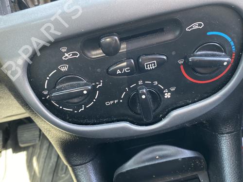 Climate control PEUGEOT 206 Hatchback (2A/C) 1.4 HDi eco 70 | BP27159561I5 