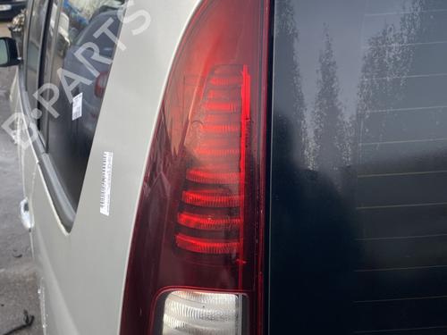 Venstre Baklys RENAULT ESPACE IV (JK0/1_) 2.0 dCi (JK01, JK02, JK1J, JK1K, JK1H) (150 hp) 30646556