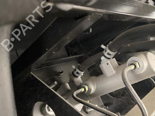 Used Brake master cylinder Brake master cylinder CITROËN AMI (9A_) Electric (9AZ2CA) (8 hp) 32109472 32109472