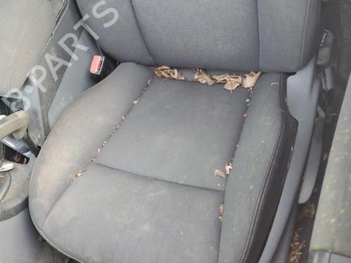 Sæde venstre fortil Sæde venstre fortil SAAB 9-3 Estate (E50) 1.9 TiD (150 hp) 22118947 22118947