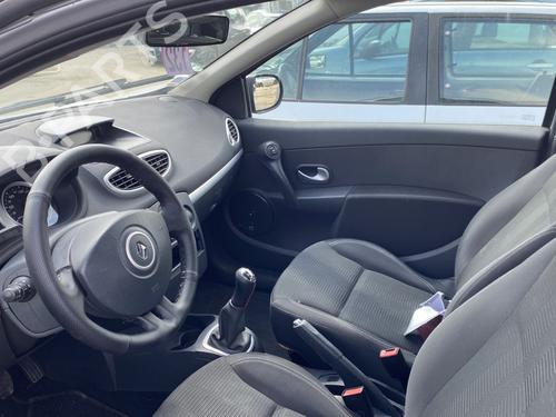 Dashboard RENAULT CLIO III (BR0/1, CR0/1) 1.5 dCi (C/BR0G, C/BR1G) | BP27304399C46 - Image 11