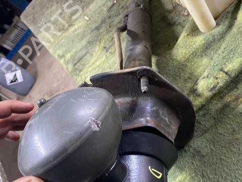 Used Right front shock absorber Right front shock absorber CITROËN C5 I (DC_) 2.0 HDi (DCRHZB, DCRHZE) (109 hp) 39943002 39943002