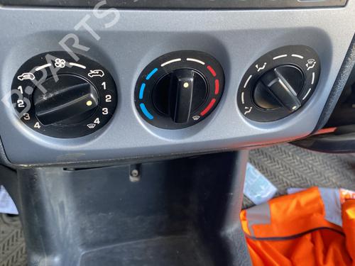 Used Climate control CITROËN BERLINGO / BERLINGO FIRST MPV (MF_, GJK_, GFK_) 1.6 HDI 90 (MF9HX) (90 hp) 31041345