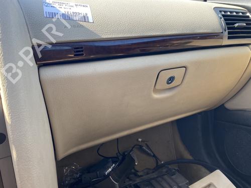 Used Glove box PEUGEOT 407 (6D_) 2.0 HDi 135 (6DRHRH, 6DRHRE, 6DRHRG, 6DRHRJ) (136 hp) 32669919