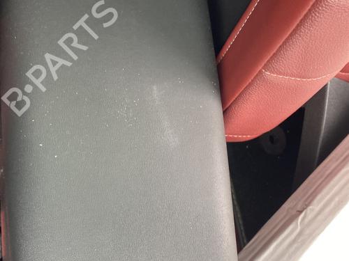Used Armrest / Center console CITROËN C4 III (BA_, BB_, BC_) ë-C4 (BCZKXC, BZCKSC) (136 hp) 29450477