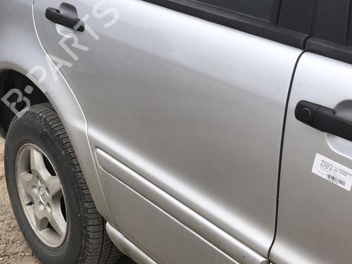 Used Right rear door MERCEDES-BENZ M-CLASS (W163) ML 270 CDI (163.113) (163 hp) 19912135