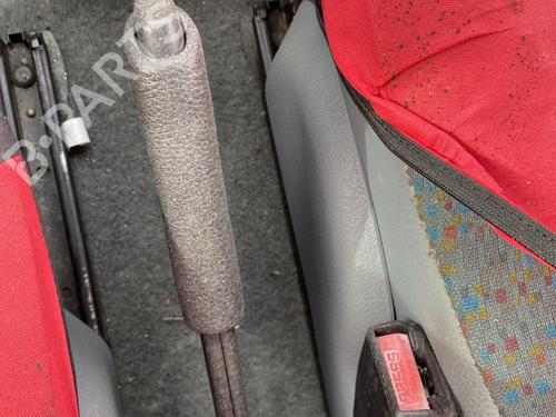 Used Hand brake Hand brake RENAULT TWINGO I (C06_) 1.2 16V (C060) (60 hp) 32777981 32777981