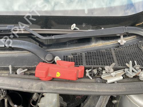 Used Front wipers mechanism RENAULT MEGANE IV Hatchback (B9A/M/N_) 1.5 dCi 110 (B9A3) (110 hp) 25407508