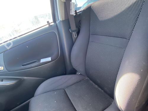 Stol høyre foran Stol høyre foran TOYOTA YARIS (_P1_) 1.5 (NCP13_, NCP13R) (105 hp) 39611791 39611791