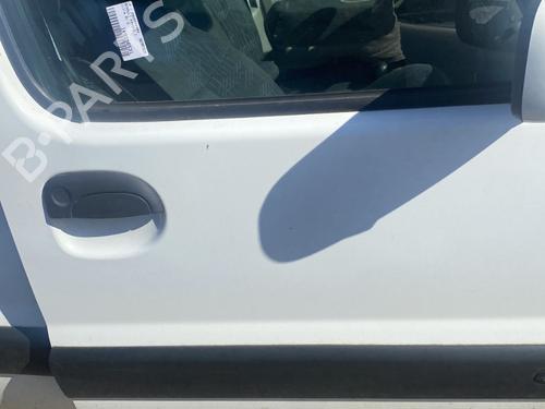 Used Right front door RENAULT KANGOO Express (FC0/1_) [1997-2025]  27517928