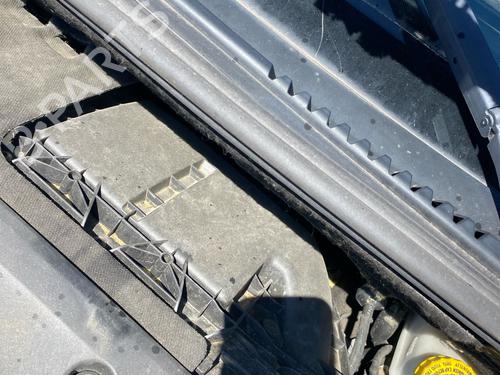 Used Air filter box Air filter box 37035293 37035293