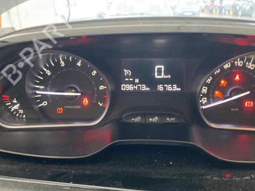 Used Instrument cluster Instrument cluster 32165550 32165550