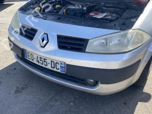 Używane Zderzak przedni RENAULT MEGANE II Saloon (LM0/1_) [2003-2025]  22125184