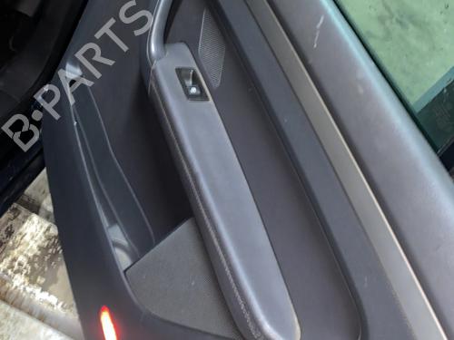 Bageste højre beklædning VW TOURAN (1T1, 1T2) 2.0 TDI (136 hp) 31953872