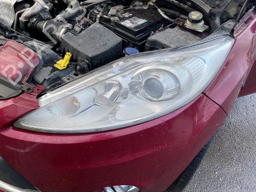 Scheinwerfer links für FORD FIESTA VI (CB1, CCN) 1.6 TDCi (90 hp) 30552066