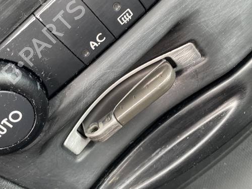 Used Card reader RENAULT LAGUNA II (BG0/1_) 1.9 dCi (BG1A, BG1W, BG0G) (110 hp) 30965229