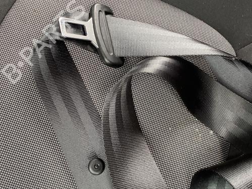 Used Rear left seatbelt RENAULT TWINGO III (BCM_, BCA_) 1.0 SCe 65 (BCMJ) (65 hp) 33114986