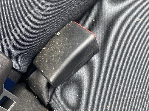 Engache cinturón Engache cinturón PEUGEOT 208 I (CA_, CC_) 1.0 VTi (68 hp) 33933927 33933927