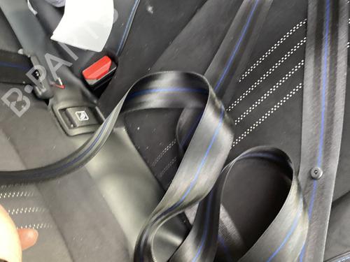 Sikkerhedssele bag højre RENAULT MEGANE IV Hatchback (B9A/M/N_) 1.6 dCi 130 (B9A4) (130 hp) 32764339