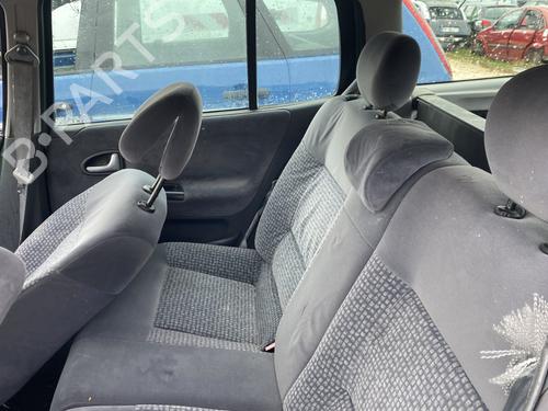 Farolim esquerdo RENAULT MEGANE I Grandtour (KA0/1_) 1.9 dTi (KA1U) | BP30624769C34