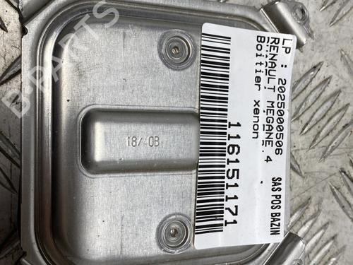 Module xenonverlichting RENAULT MEGANE IV Hatchback (B9A/M/N_) 1.5 Blue dCi 115 (B9A6) (116 hp) 30573704