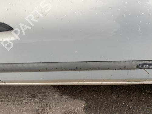 Modanatura della portiera RENAULT CLIO II (BB_, CB_) 1.9 dTi (B/CB0U) 7700410279