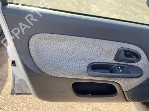 Used Front left panel RENAULT CLIO II (BB_, CB_) 1.5 dCi (B/CB07) (65 hp) 32471845