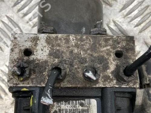 ABS pump RENAULT TRAFIC II Bus (JL) 2.0 dCi 115 (JL00, JL01, JL0H, JL0M, JL0U) | BP31999868M43 - Image 2