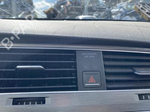 Used Air vent VW GOLF VII (5G1, BQ1, BE1, BE2) 2.0 TDI (150 hp) 25759617