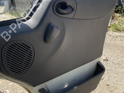 Used Front right panel Front right panel FORD TRANSIT Platform/Chassis (FM_ _, FN_ _) 2.0 TDCi (F_E_, F_F_) (125 hp) 26688132 26688132