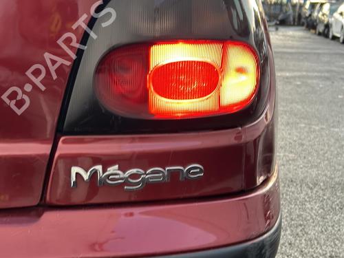 right-taillight-renault-megane-i-ba01_-19-tdi-7701040646-1995-1996-1997-1998-1999-2000-2001-2002-2003-2004-19908171 main image