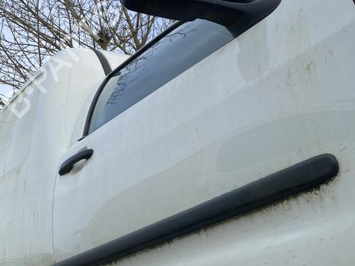 Used Right front door VW CADDY II Box Body/MPV (9K9A) 1.9 SDI (64 hp) 23783864