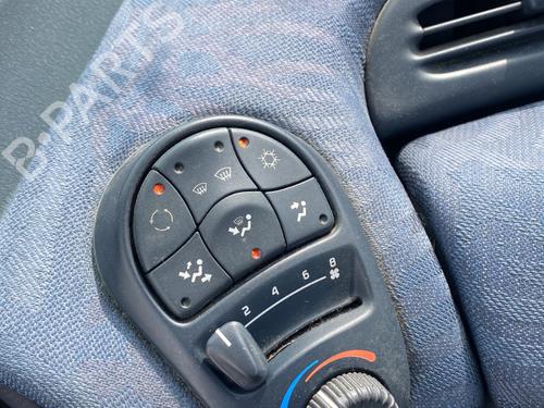 Commande Chauffage RENAULT ESPACE III (JE0_) 2.2 12V TD (JE0E, JE0H, JE0P) | BP26457523I5