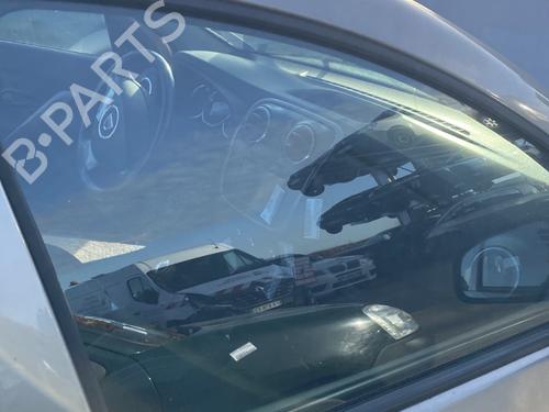 Used Front right door window Front right door window 31041396 31041396