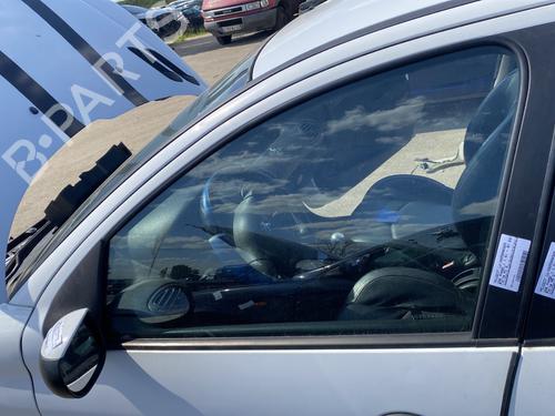 Dør rude ventre foran PEUGEOT 206 Hatchback (2A/C) 1.6 i | BP25890575C18 