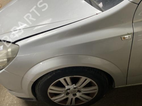 Kotflügel links vorne OPEL ASTRA H GTC (A04) 1.7 CDTI (L08) | BP22241324C41 
