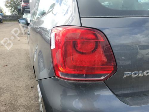 Venstre Baklys VW POLO V (6R1, 6C1) 1.2 TDI (75 hp) 22126780