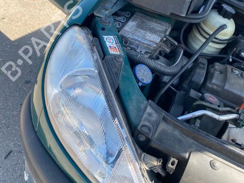 Højre forlygte Højre forlygte PEUGEOT 206 Hatchback (2A/C) [1998-2012] 37527136 37527136