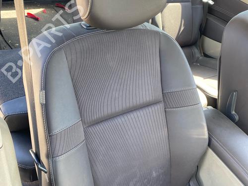 Used Right front seat Right front seat 34380434 34380434