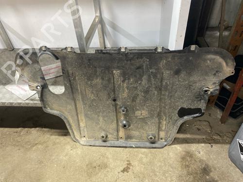 Used Underbody protection Underbody protection 37749589 37749589
