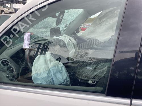 Front left door window VW TIGUAN (5N_) 1.4 TSI | BP27493939C18 