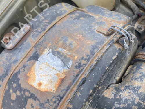 Used Air filter box Air filter box MITSUBISHI PAJERO I (L04_G, L14_G) 2.5 TD (L044G, L049G) (95 hp) 33553713 33553713