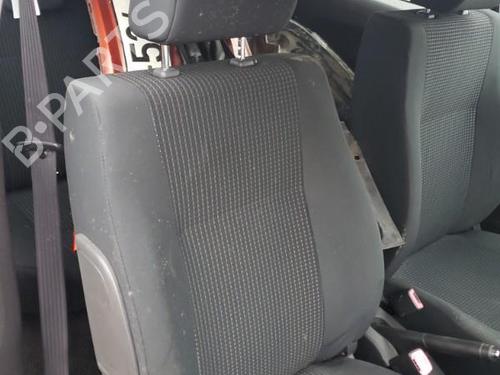 Siège avant droit SUZUKI SWIFT III (MZ, EZ) 1.3 (RS413, ZC11S) (92 hp) 22119555