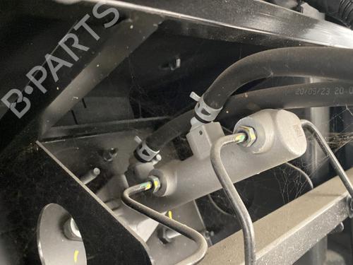 Brake master cylinder CITROËN AMI (9A_) Electric (9AZ2CA) | BP32109472M77