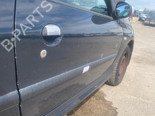 Used Right front door Right front door 38876682 38876682