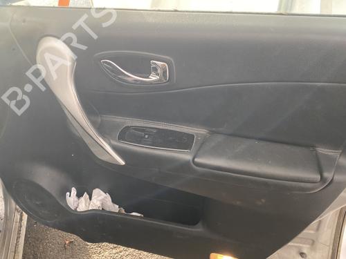 Used Front right panel Front right panel RENAULT KOLEOS I (HY_) 2.0 dCi 4x4 (HY0K) (150 hp) 31953939 31953939