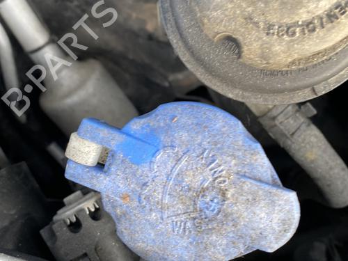 Windscreen washer tank HYUNDAI SANTA FÉ II (CM) 2.2 CRDi GLS 4x4 | BP30157124C113