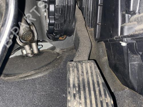 pedal-opel-astra-h-a04-2004-2005-2006-2007-2008-2009-2010-2011-2012-2013-2014-32439486 main image