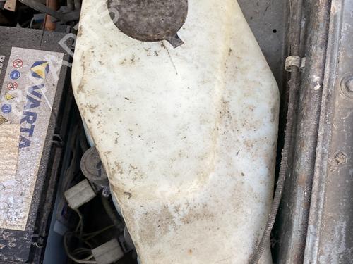 Used Windscreen washer tank Windscreen washer tank PEUGEOT 104 1.1 (50 hp) 23785564 23785564