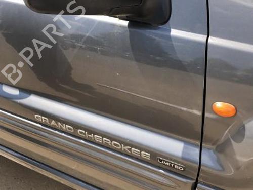 Used Right front door JEEP GRAND CHEROKEE II (WJ, WG) 2.7 CRD 4x4 (163 hp) 22121046